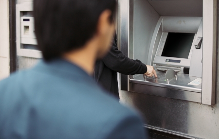 Hogyan használja helyesen, biztonságosan az ATM-et?